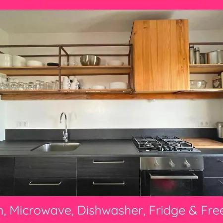 Full Relaxation - Private - Sea View - Stunning Garden - 2 Terraces - 2 Bedrooms - Wifi - Parking - Washing Machine Ferienhaus